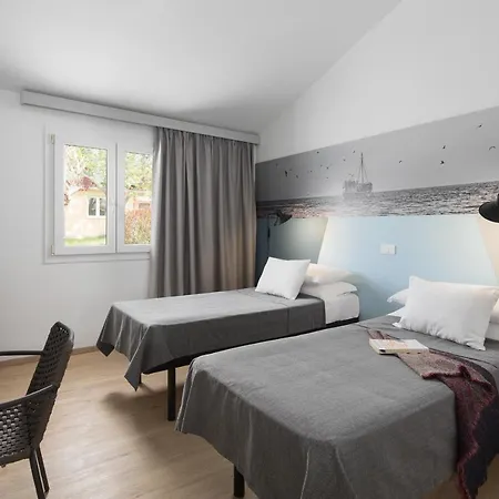 Centre Bi Village Tatil parkı