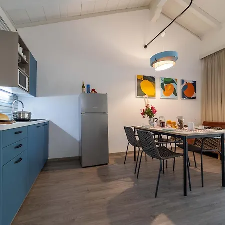 Tatil parkı Centre Bi Village 4*