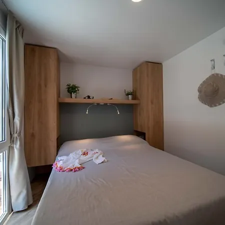 Centre Bi Village 4*