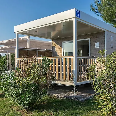 Tatil parkı Centre Bi Village