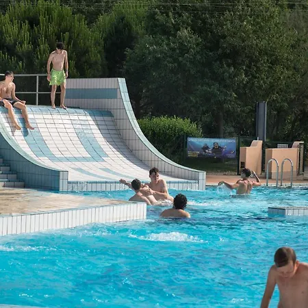 Tatil parkı Centre Bi Village 4*