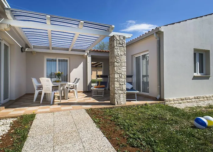 منتزه العطل Centre Bi Village فاجانا