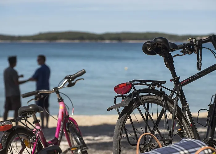 منتزه العطل Centre Bi Village