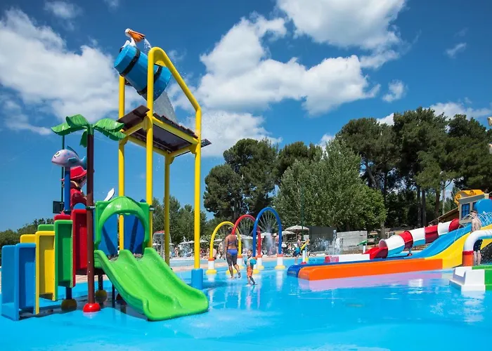 Centre Bi Village منتزه العطل فاجانا